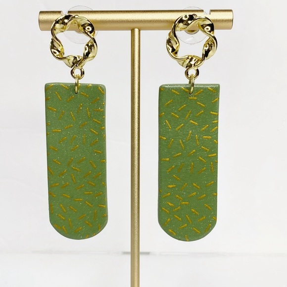Handmade Olive Green Long Arch Polymer Clay Dangle Earrings & Bracelet - Picture 3 of 6